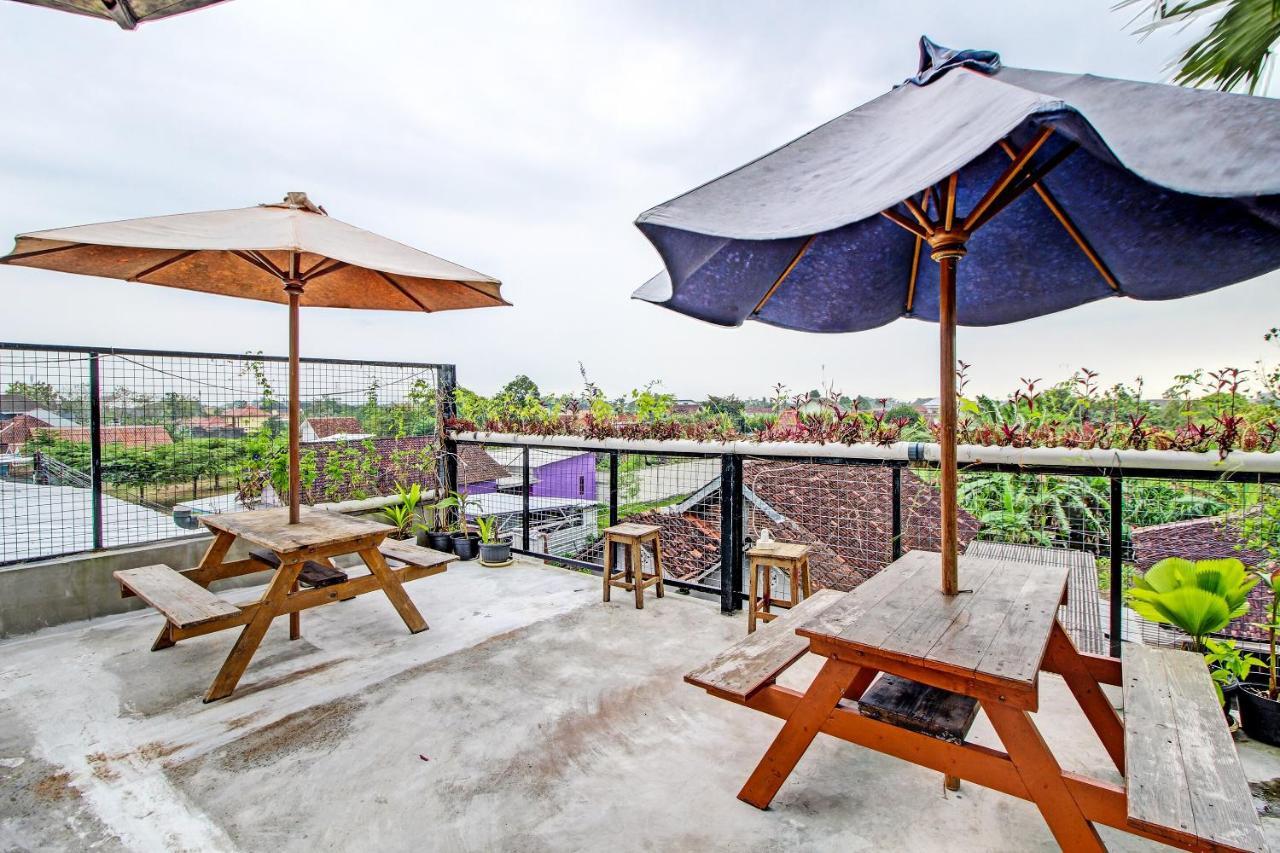 Oyo 92256 Sentosa Residence ยอกยาการ์ตา ภายนอก รูปภาพ